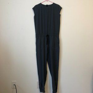 Albion Gray Jumpsuit Zipper ankle pant Cap Sleeve